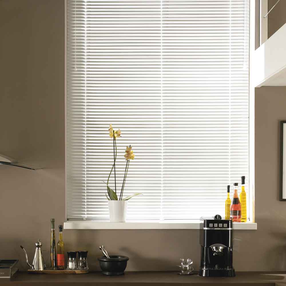 Venetian blinds in Bedford